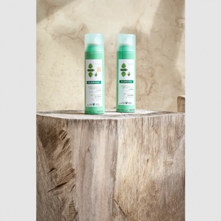 KLORANE CHAMPU SECO EXTRASUAVE AVENA (CABELLOS MORENOS) 150 ML